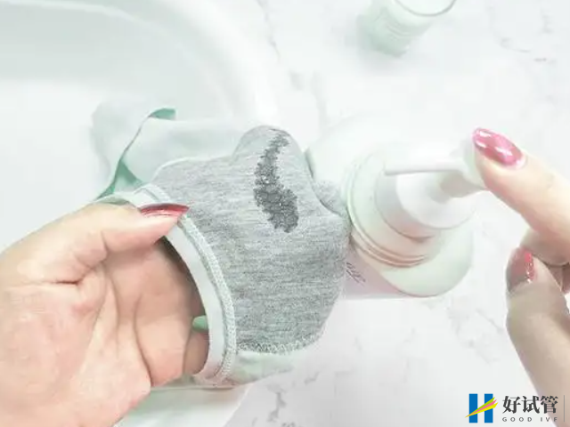 子宫内膜癌早期病症表现科普,这6个危险信号别忽视!(图3) 子宫内膜癌患者白带属于异常